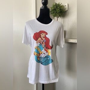 Disney Ariel Little Mermaid Women’s Graphic Tee White Short Sleeve Size Large